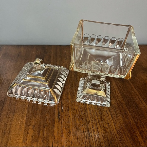 Mid-Century Modern gold-trimmed glass candy dish with a lid. - Picture 6 of 14